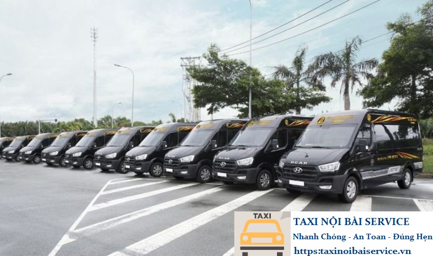 thuê xe limousine đi sân bay nội bài