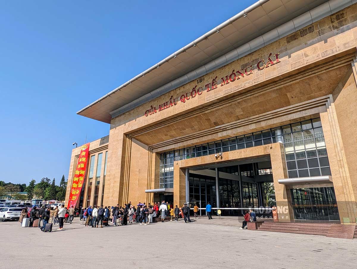 Thuê Xe Nội Bài đi Móng Cái