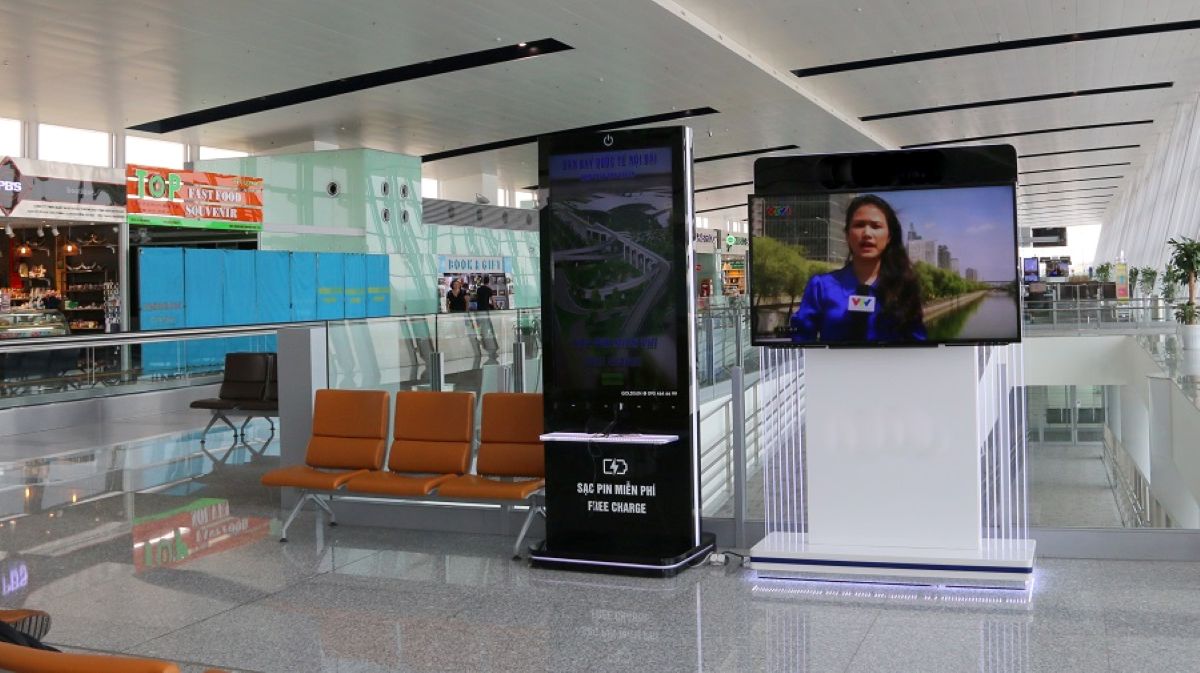 sạc pin miễn phí tại sân bay nội bài