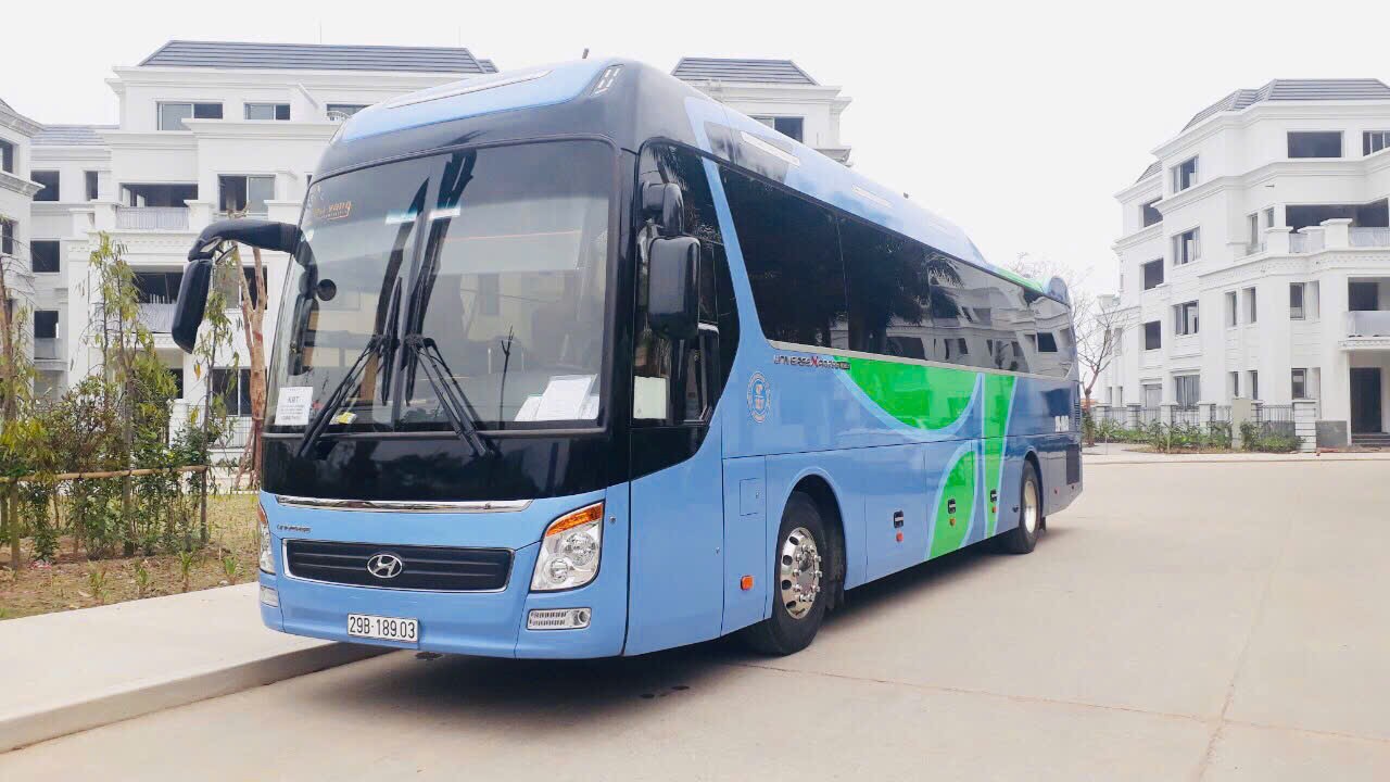 đặt xe 29 chỗ đi sân bay nội bài