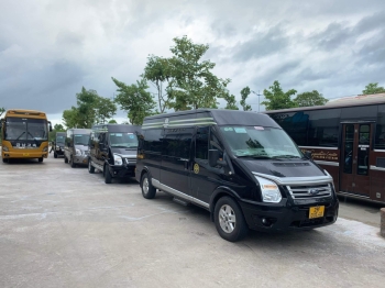 Thuê Xe Limosine Nội Bài Hai Chiều