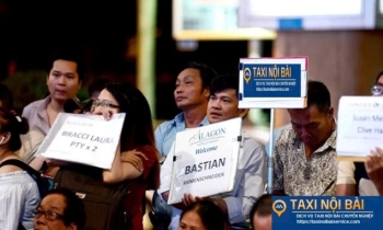 Đón Nội Bài Có Bảng Đón