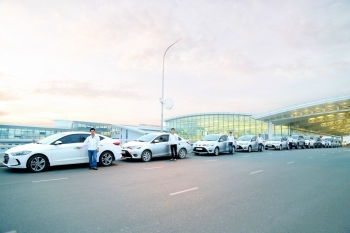 Dịch vụ Taxi Nội Bài Airport cạnh tranh Giá với Grab